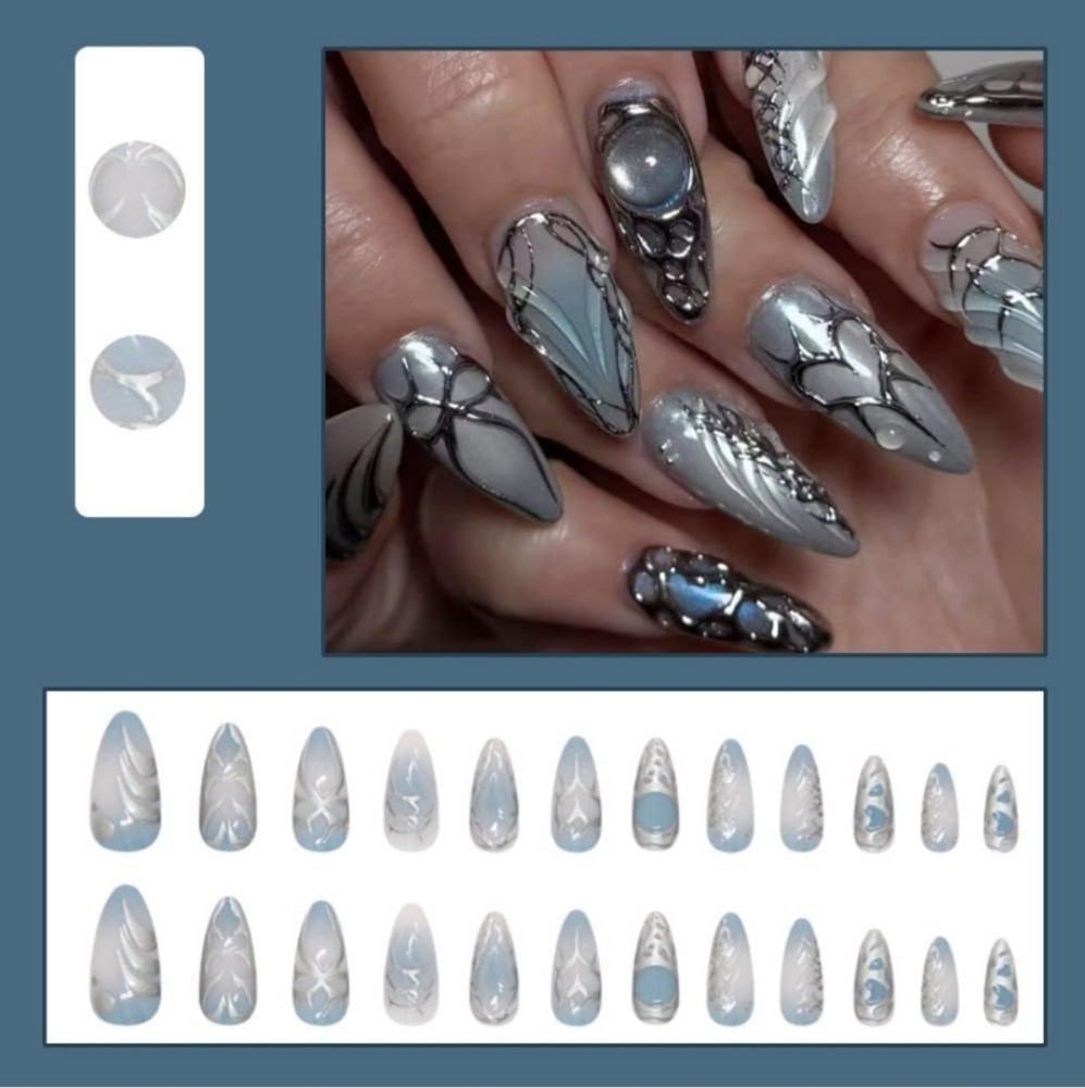 Silver and Blue Nail Set